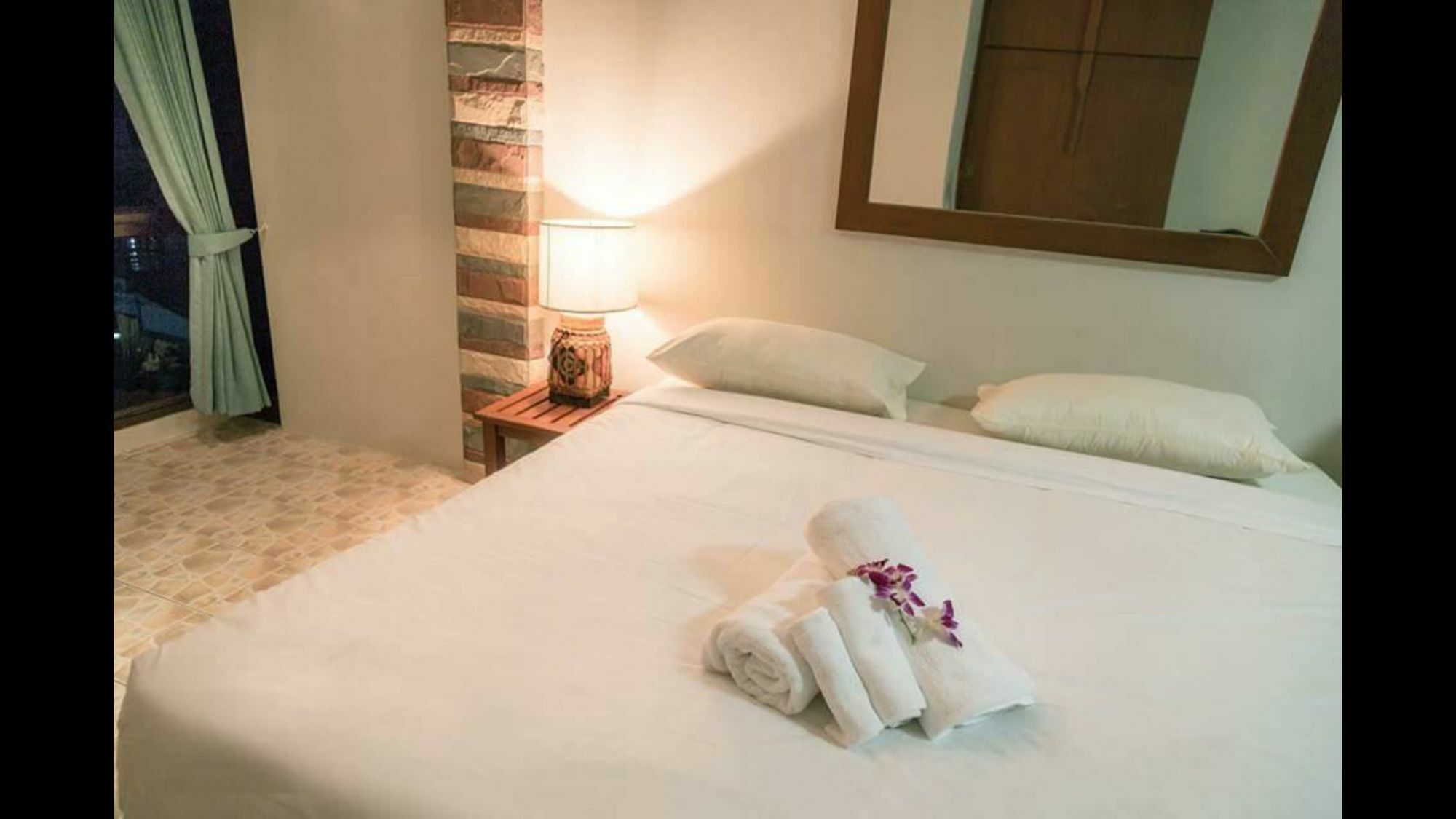 Avenue Beach Hotel Jomtien Beach Eksteriør billede