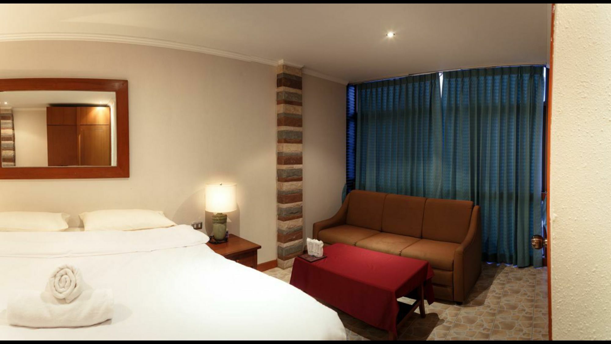 Avenue Beach Hotel Jomtien Beach Eksteriør billede