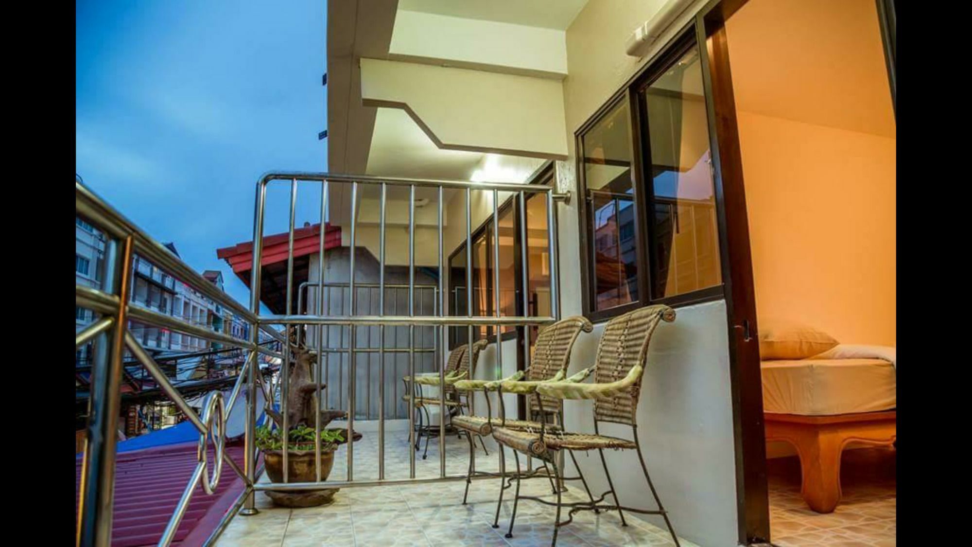Avenue Beach Hotel Jomtien Beach Eksteriør billede